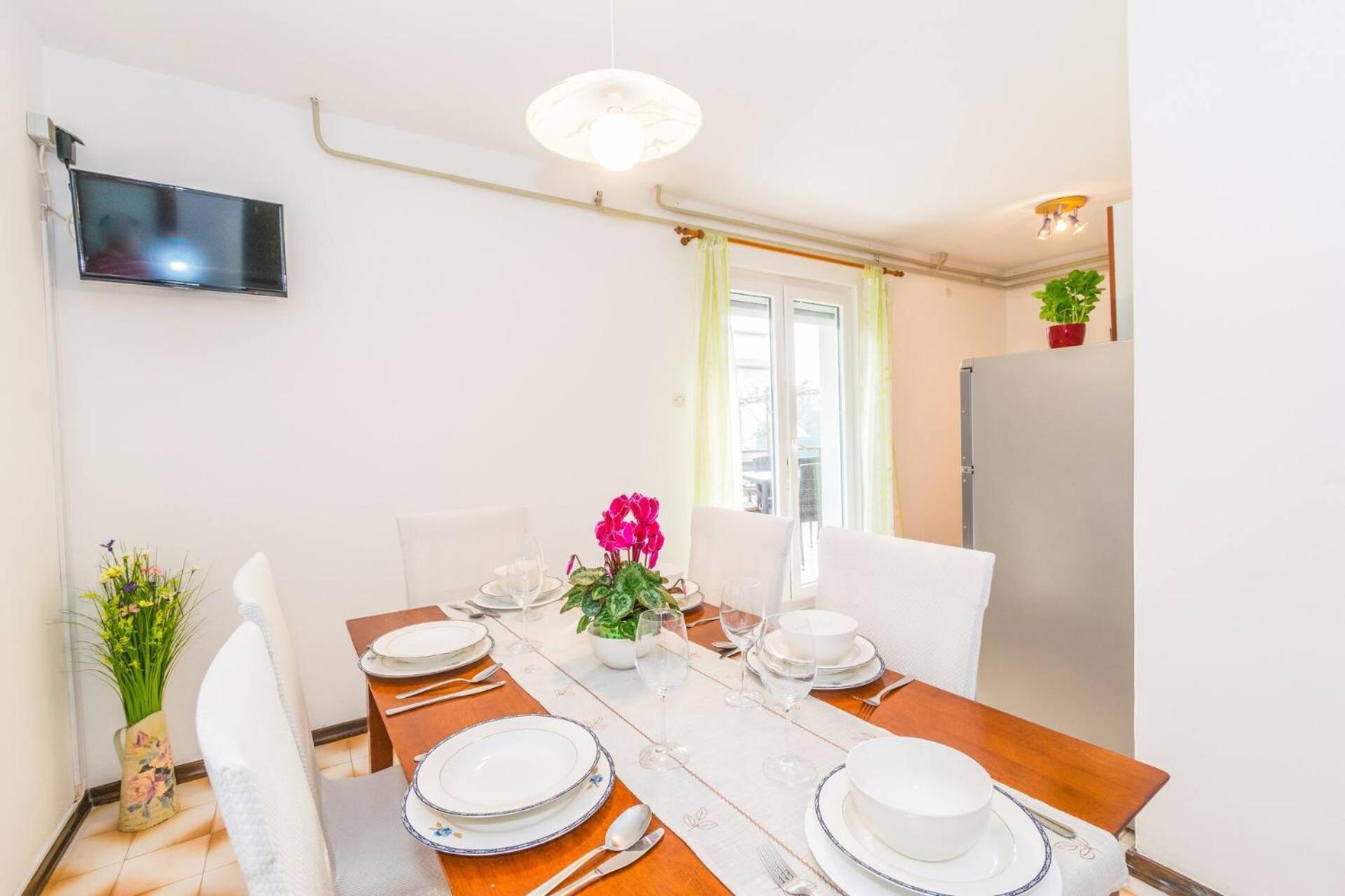 Family House With 2 Apartments - Irma Medulin Buitenkant foto
