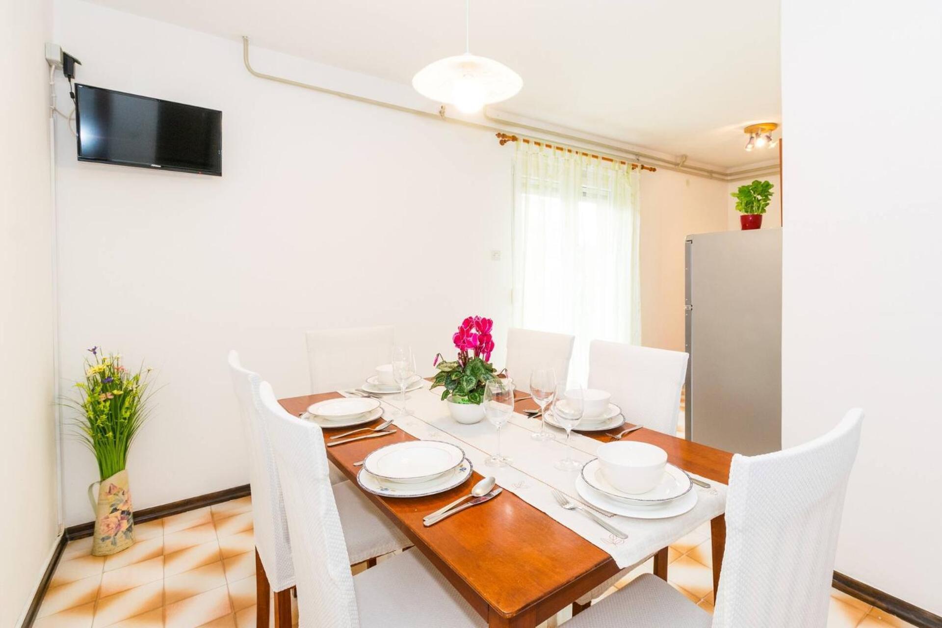 Family House With 2 Apartments - Irma Medulin Buitenkant foto